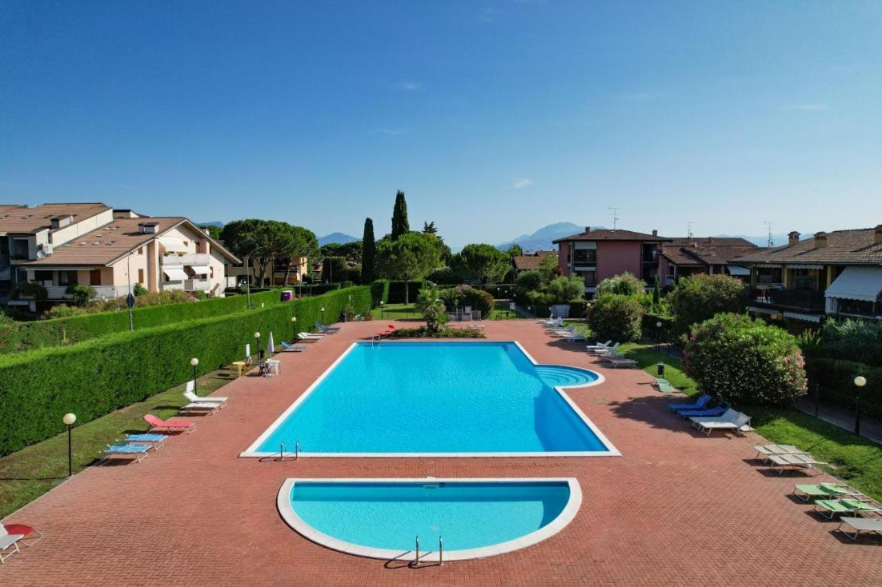 Gardappartamenti - Cascinale With Terrace Desenzano del Garda Exterior photo